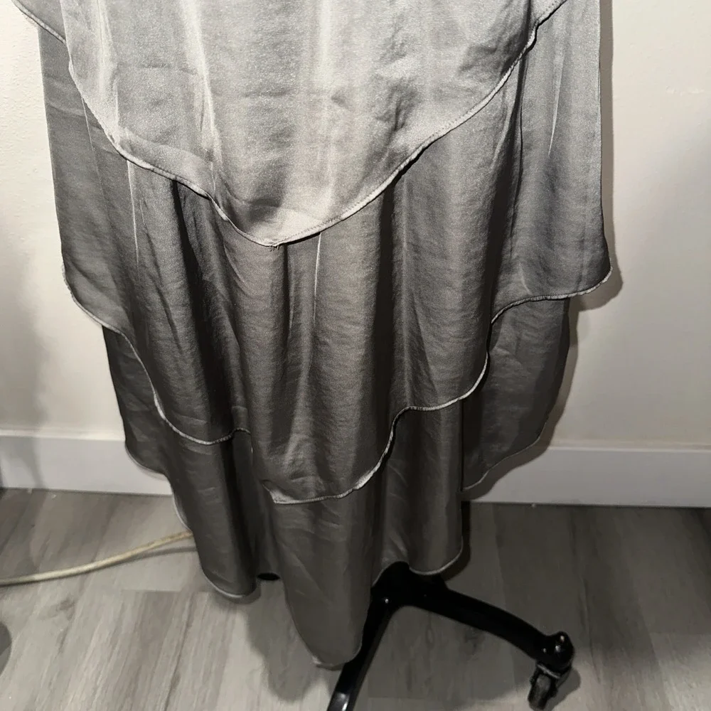 Banana Republic Maxi Dress Gray Elastic waist‎ Tired Ruffle Strap Satin Size 4